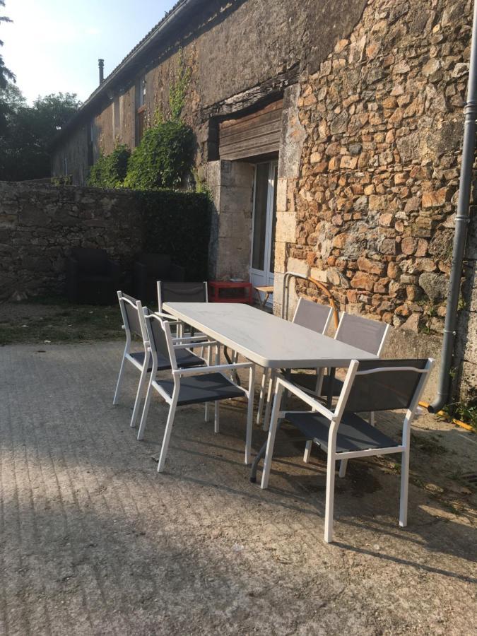 Ferme Gite Equestre En Charente 콩폴랑 외부 사진