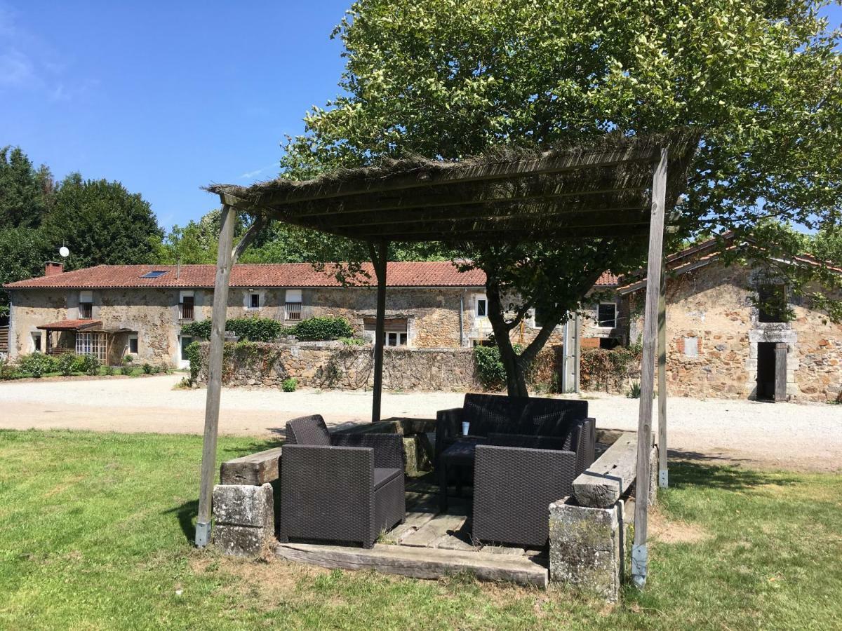 Ferme Gite Equestre En Charente 콩폴랑 외부 사진